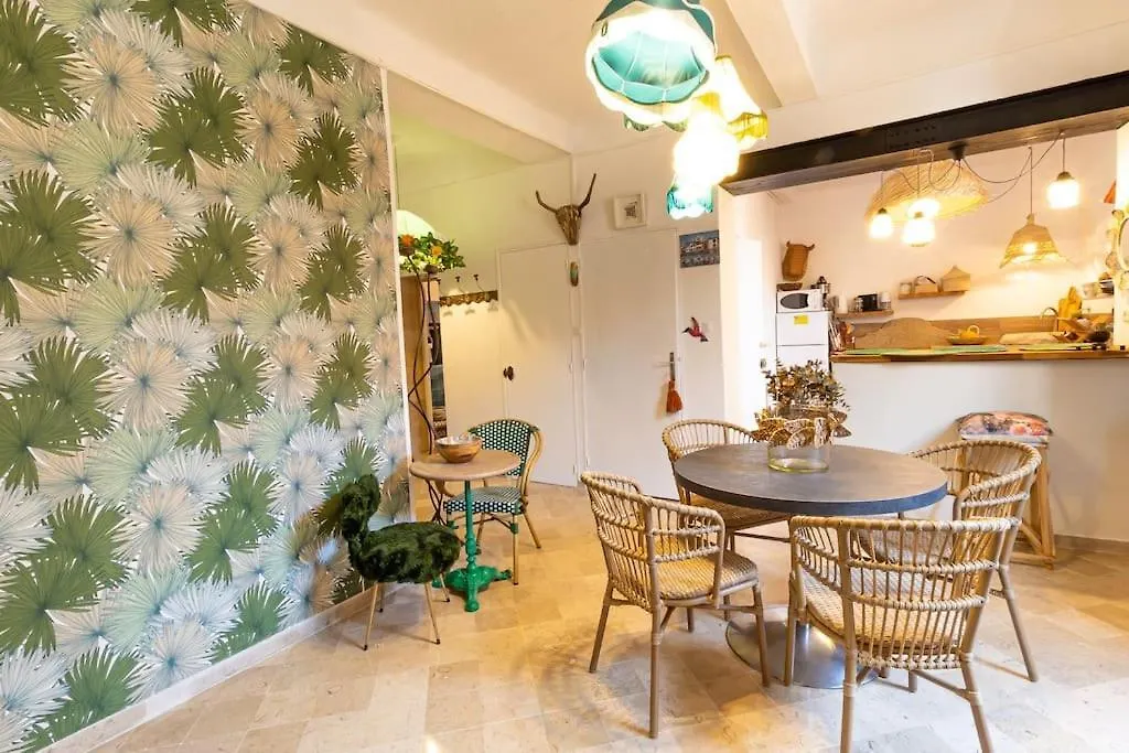 Appartement Le Bazarette à Cassis 0*,